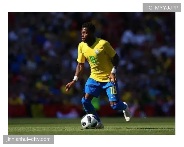 卡塞米罗与弗雷德如何通过体能分布实现多点参与？